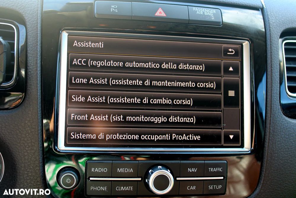 Volkswagen Touareg - 10