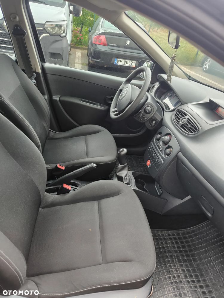 Renault Clio 1.5 dCi 75 Expression - 9