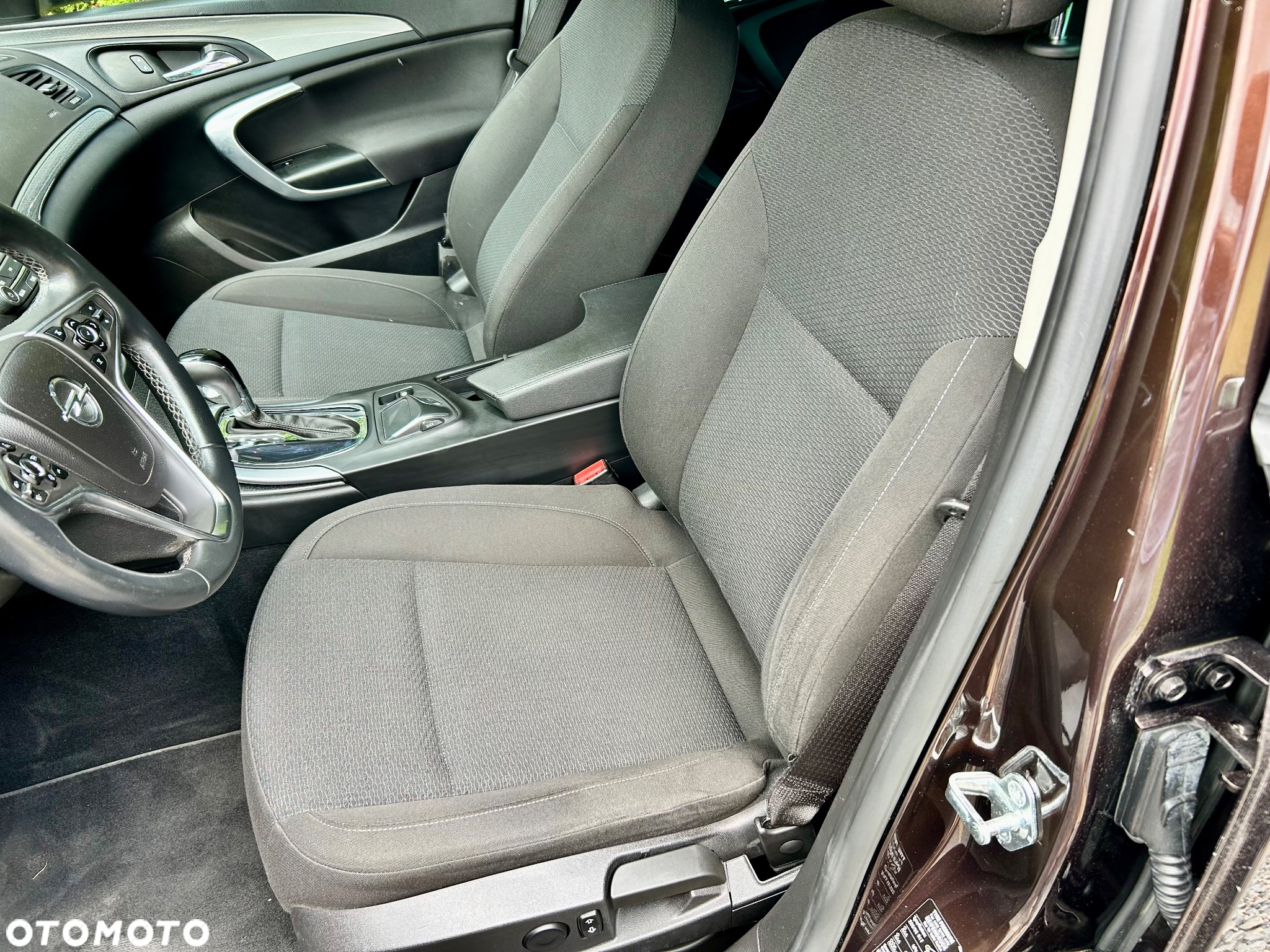 Opel Insignia 1.6 T Edition EU6 - 10