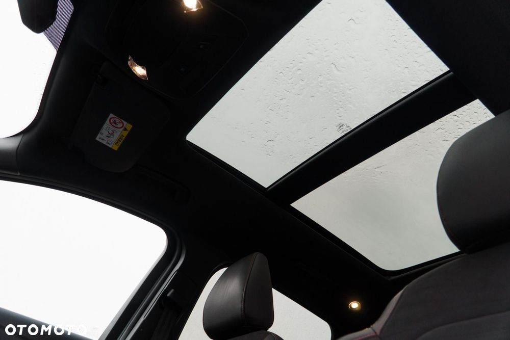 Ford Kuga - 32