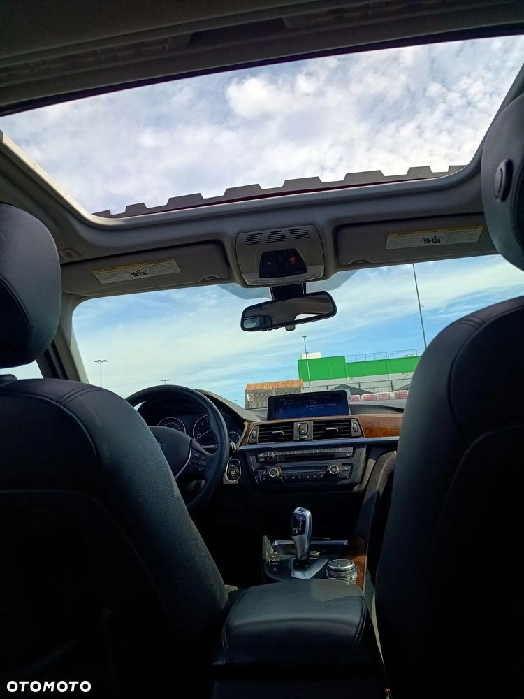 BMW Seria 3 328i xDrive - 18