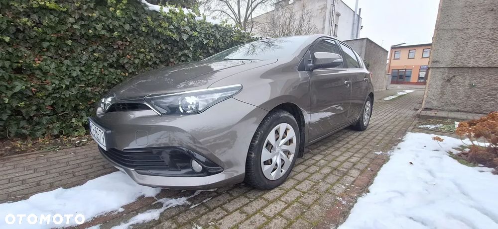 Toyota Auris 1.6 Premium - 4