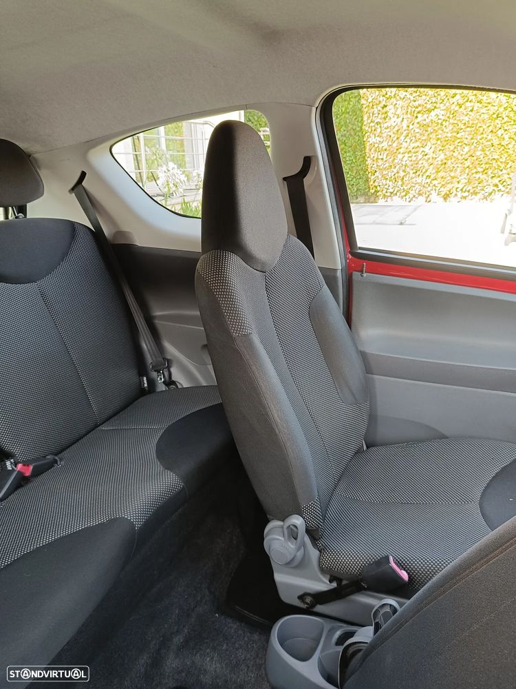Toyota Aygo Standard - 16
