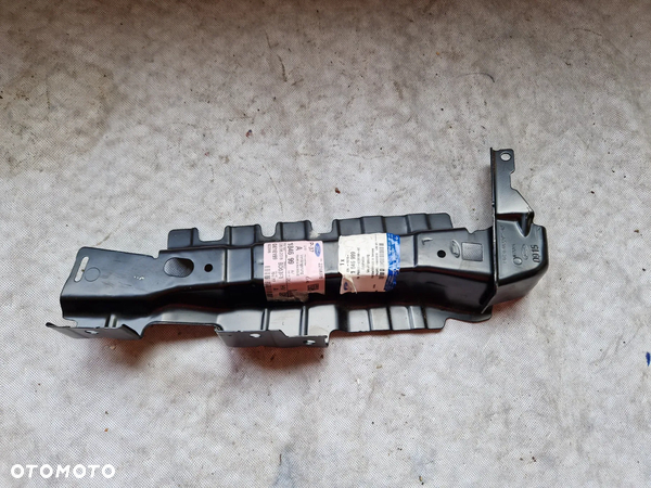 Ford Focus 3 Mk3 Mocowanie błotnika Lewe NOWE