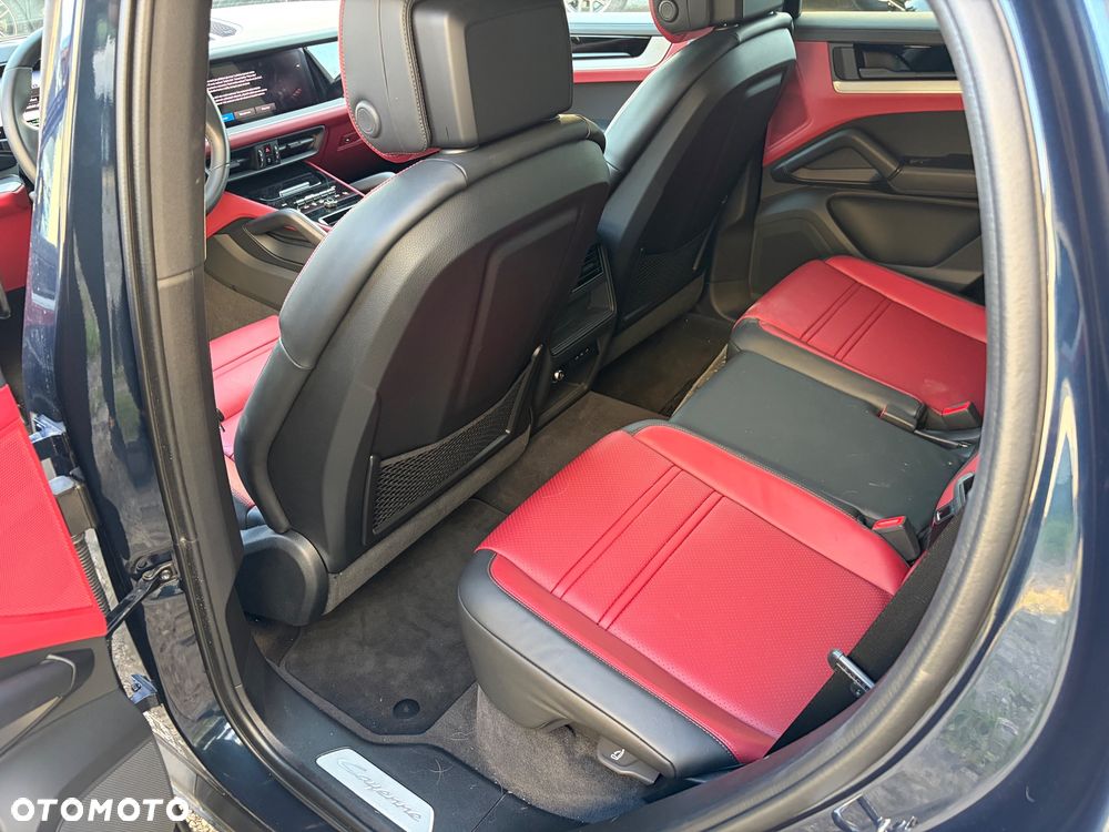 Porsche Cayenne - 8