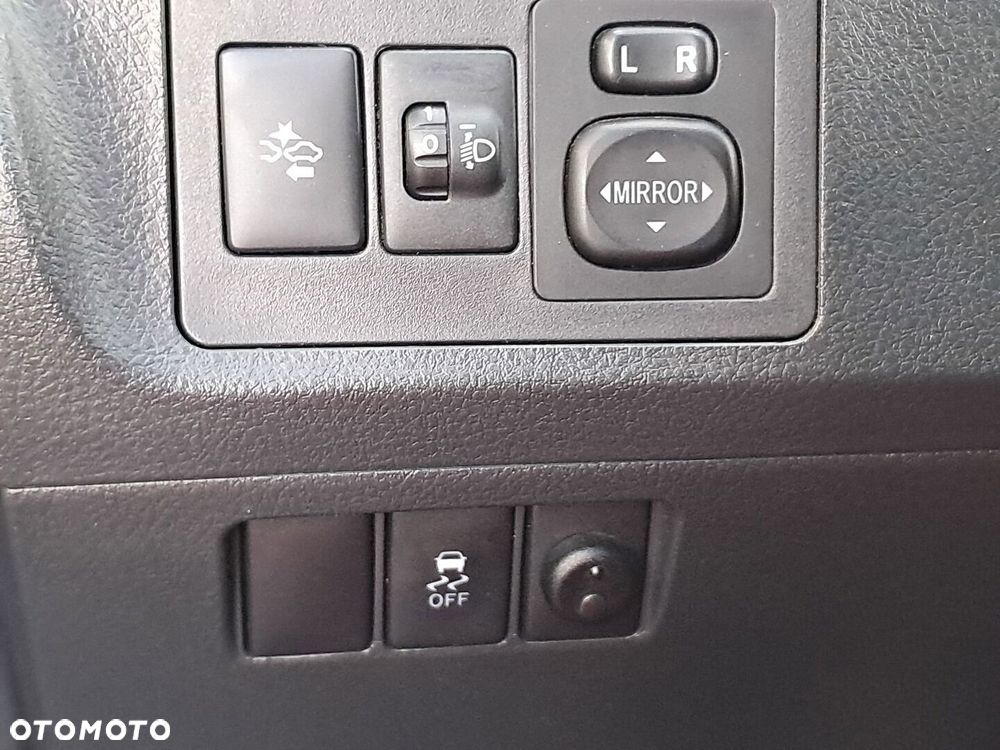 Toyota Verso 1.6 Active EU6 - 23