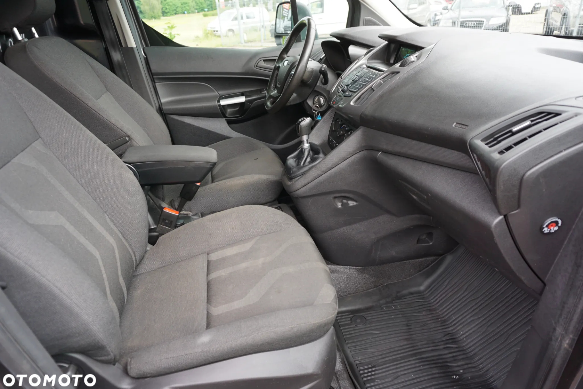Ford TRANSIT CONNECT LONG - 13