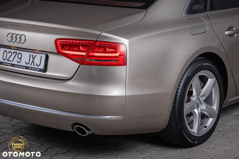 Audi A8 - 7