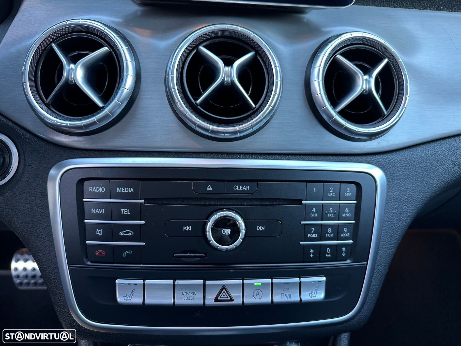 Mercedes-Benz CLA 180 - 24