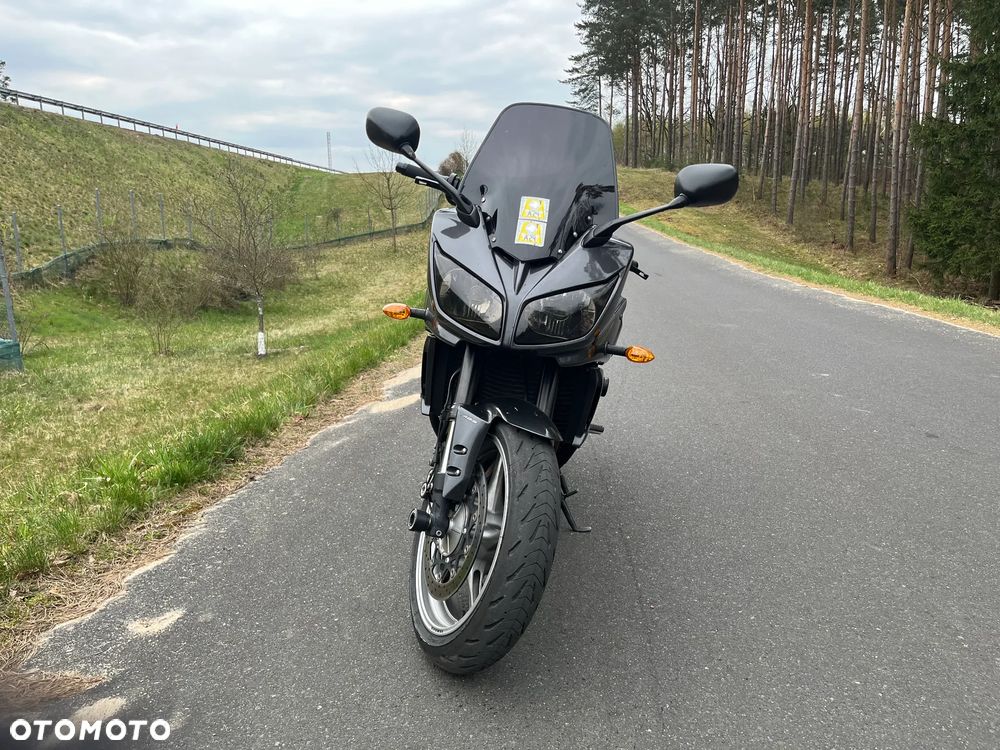 Yamaha FZ - 9