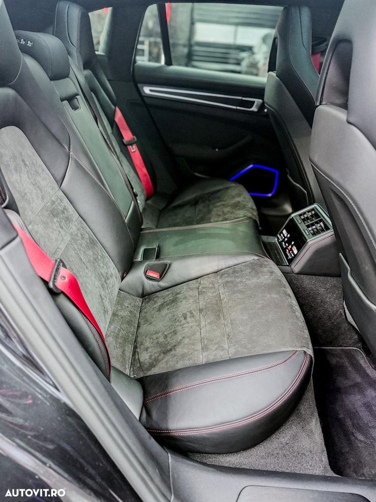 Porsche Panamera GTS - 31