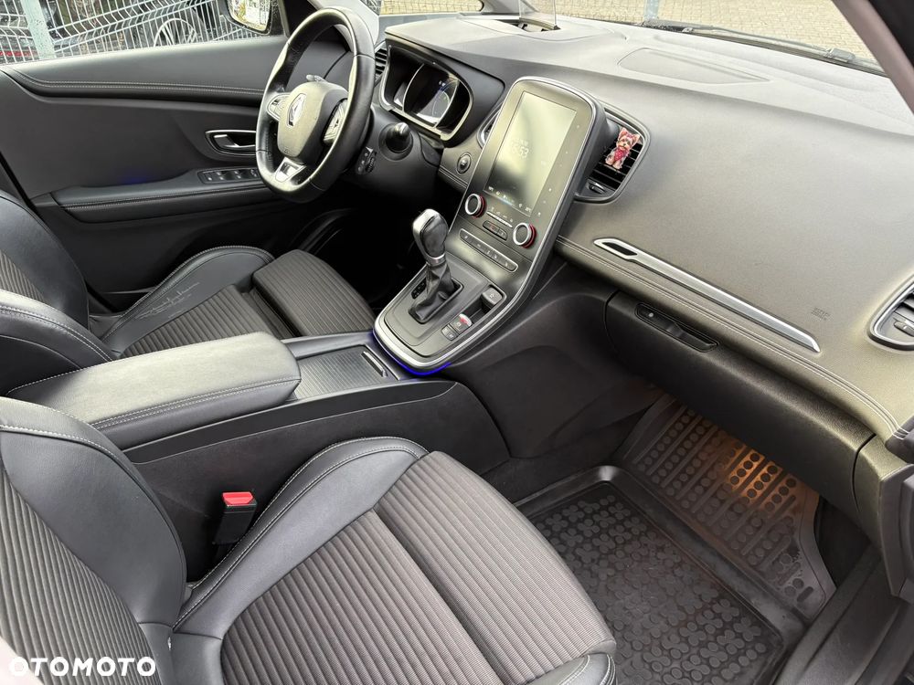 Renault Scenic 1.5 dCi Zen EDC - 24