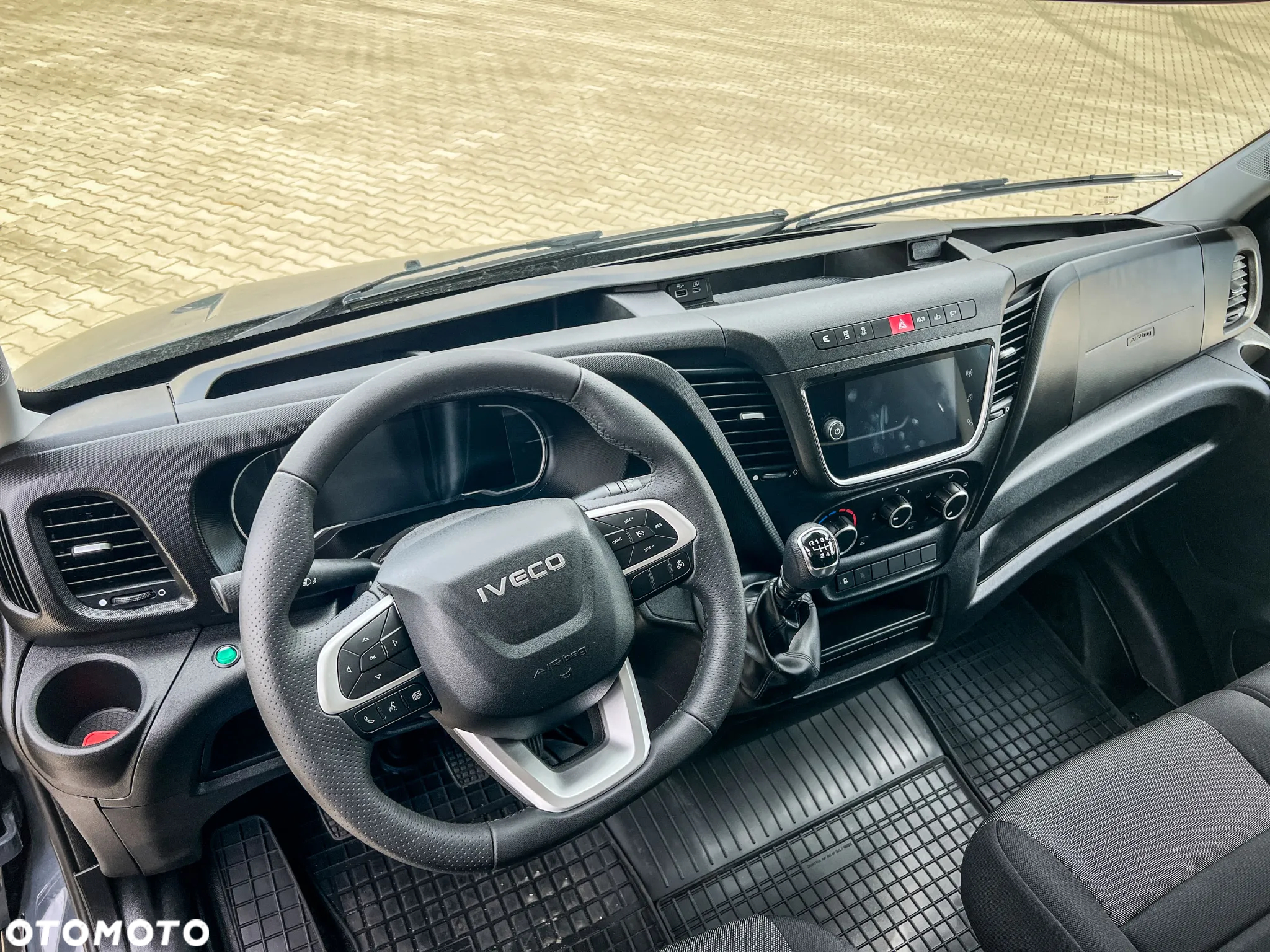 Iveco Daily, PLANDEKA ,Sypialnia , 35S, 3.0L - 5,1m - 29