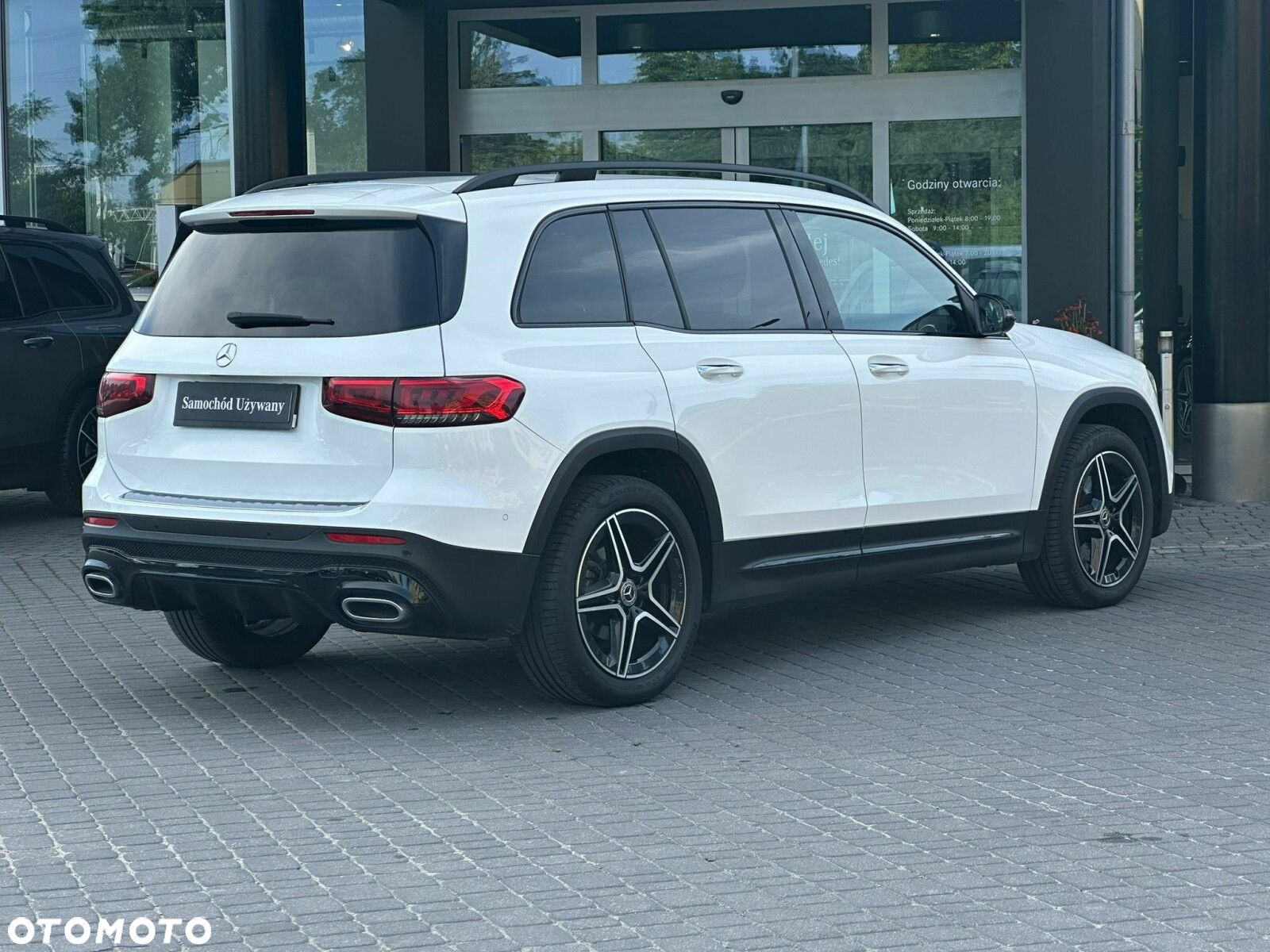 Mercedes-Benz GLB - 3