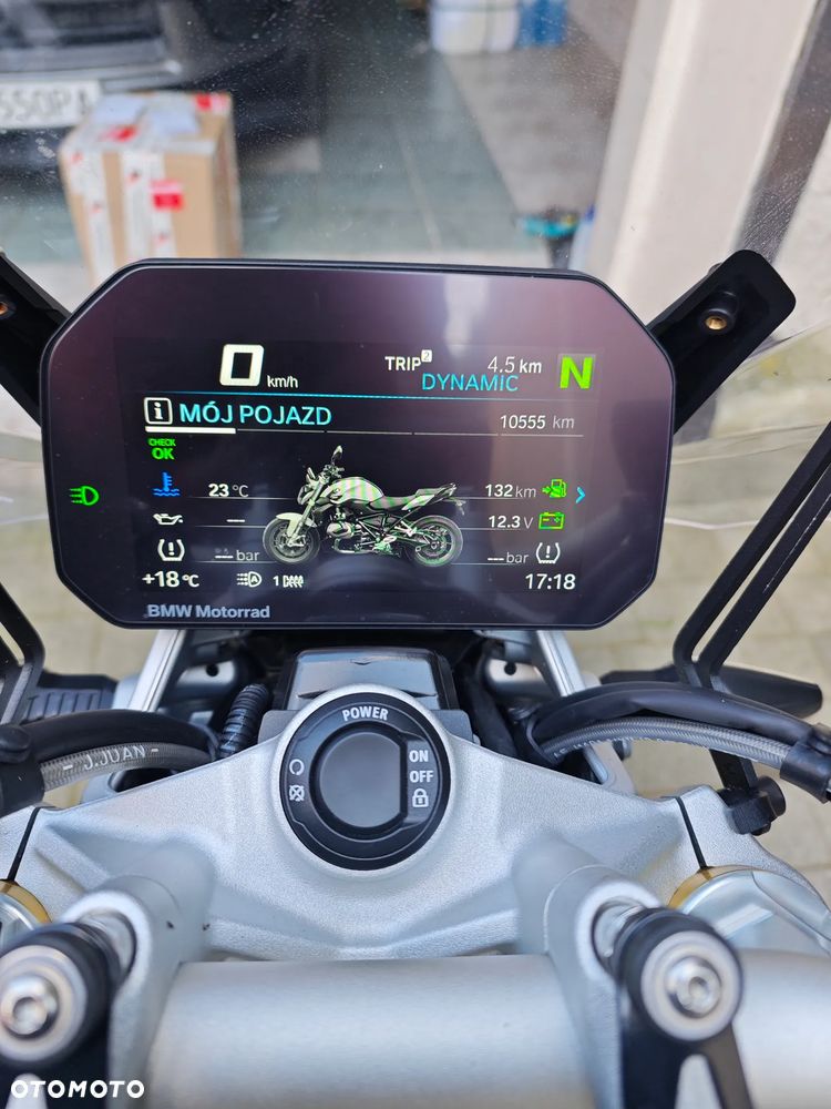 BMW R - 8