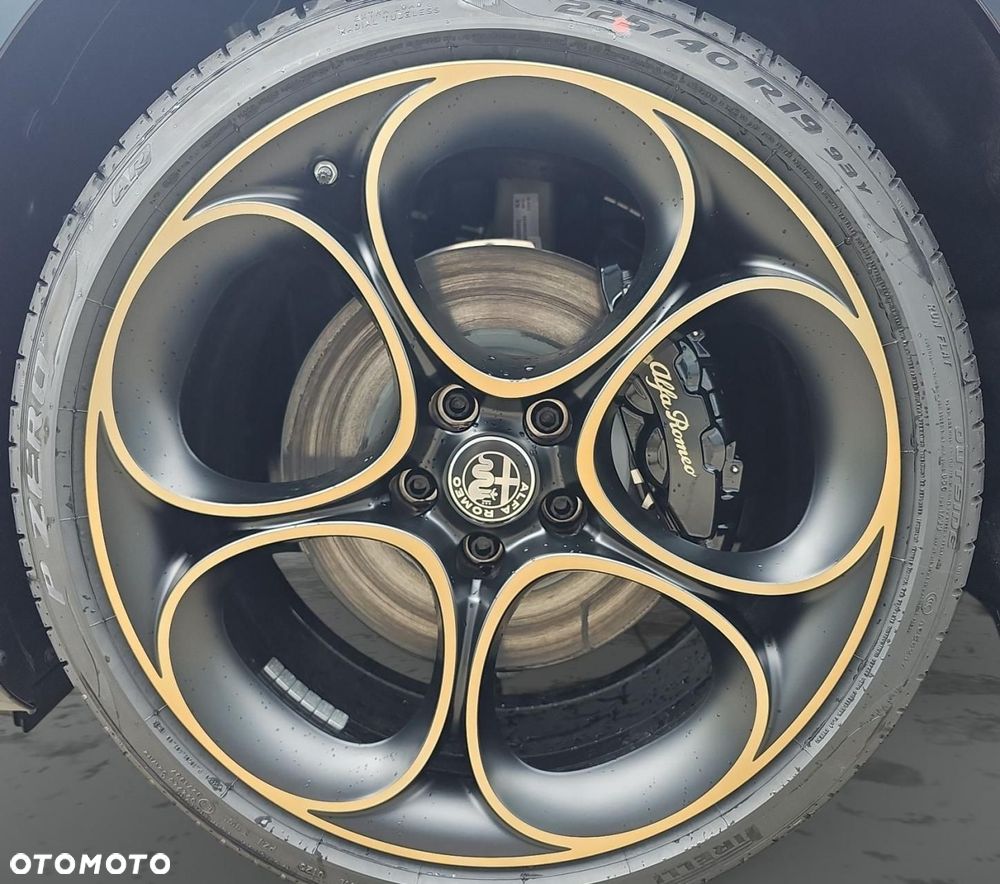 Alfa Romeo Giulia 2.0 Turbo Intensa Q4 - 7