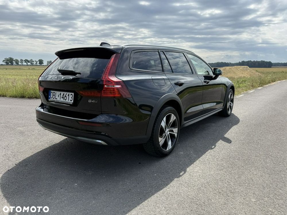 Volvo V60 Cross Country B4 D AWD Plus - 40