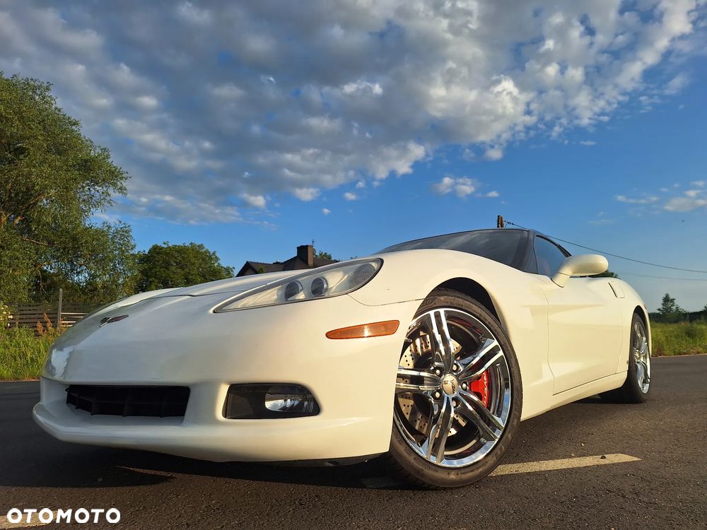 Chevrolet Corvette - 19