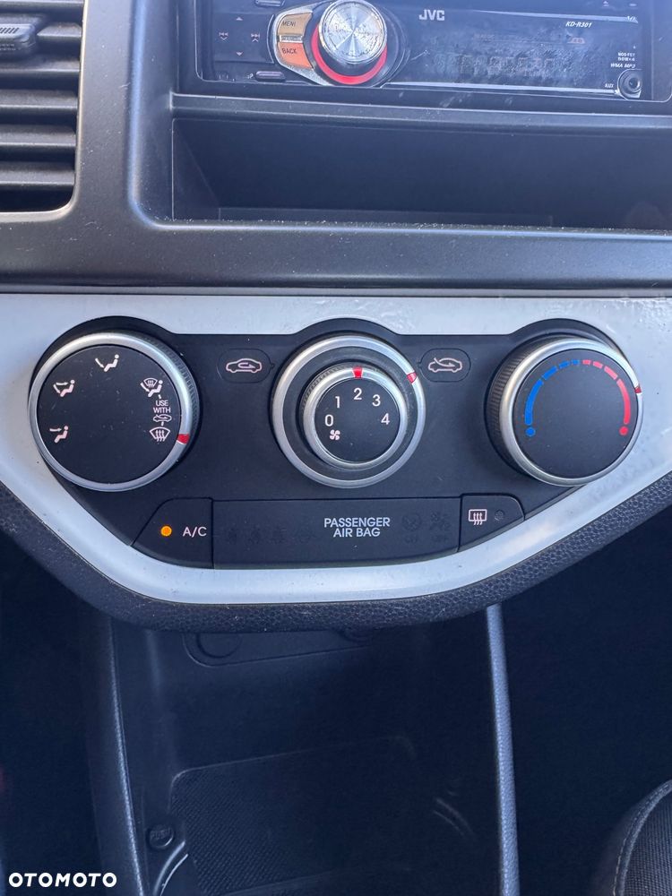 Kia Picanto - 16