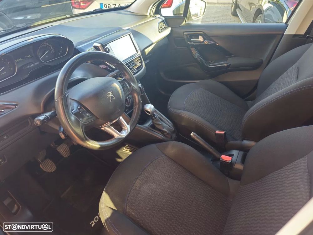 Peugeot 208 1.5 BlueHDi Signature - 8