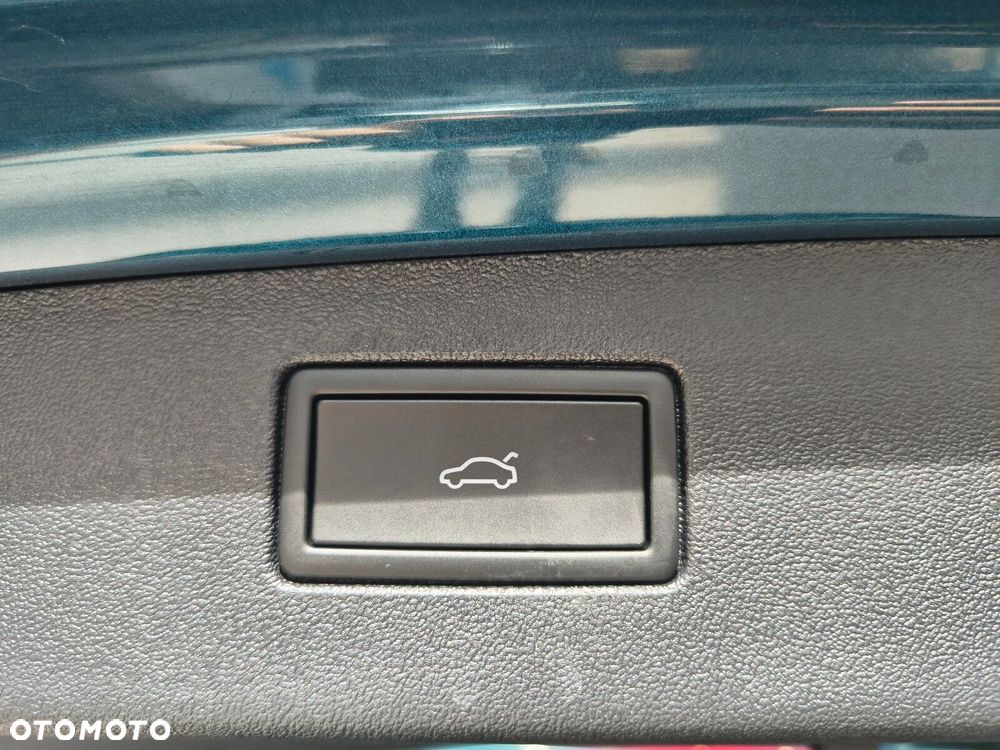 Volkswagen Tiguan - 10