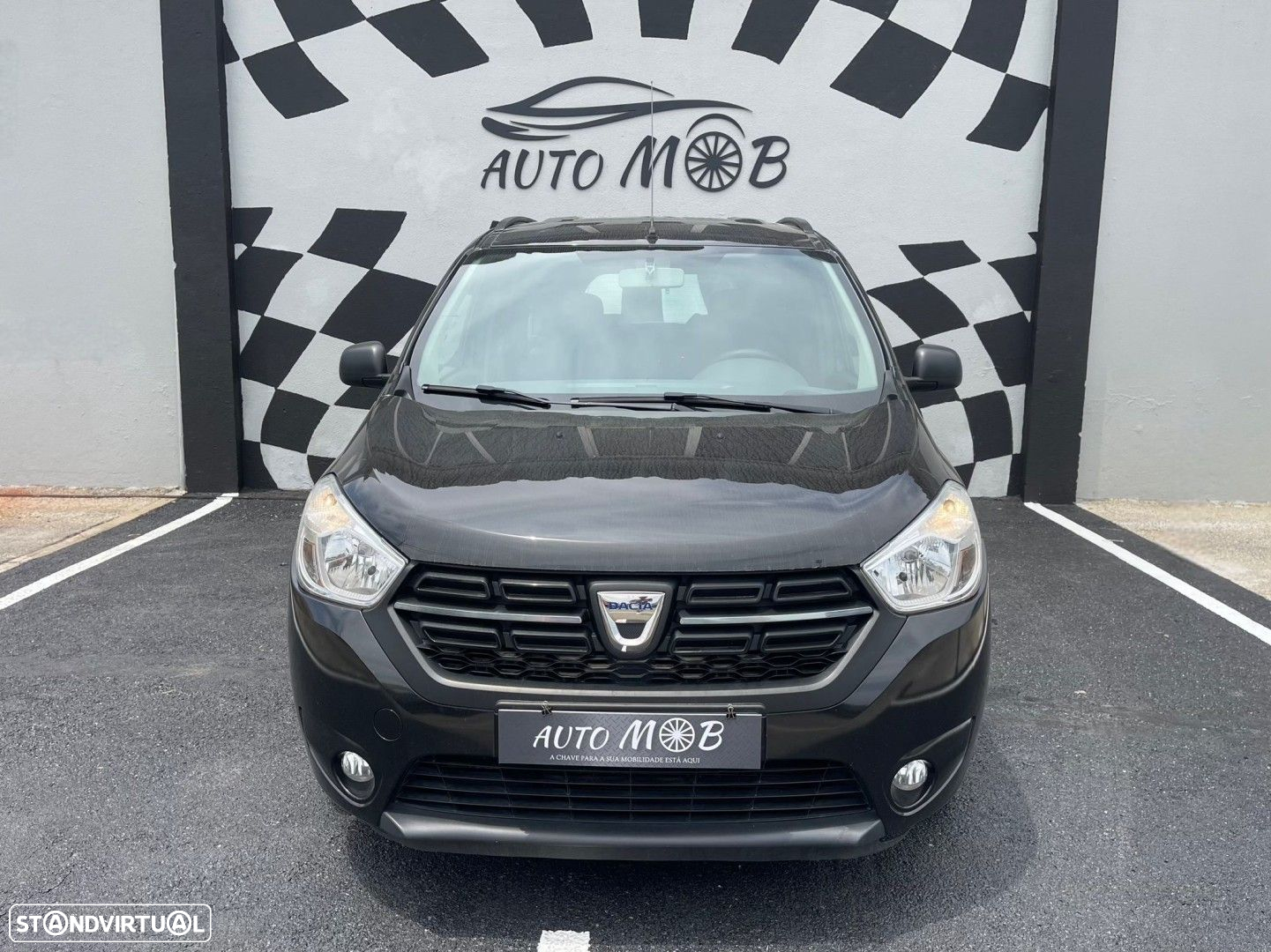 Dacia Lodgy 1.5 Blue dCi Stepway 7L - 3