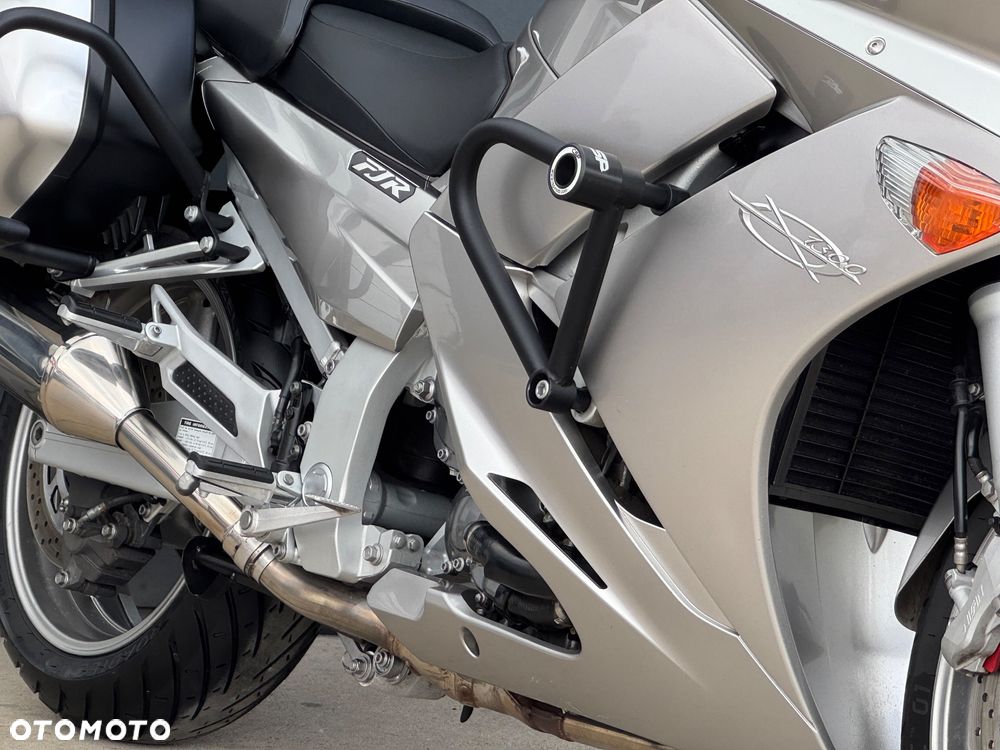 Yamaha FJR - 3