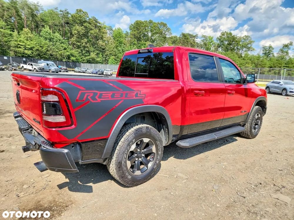 Dodge RAM 5.7 4x4 - 3