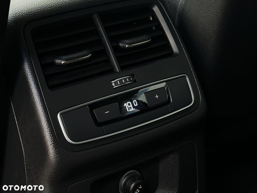 Audi A4 Avant 40 TFSI mHEV S tronic - 33