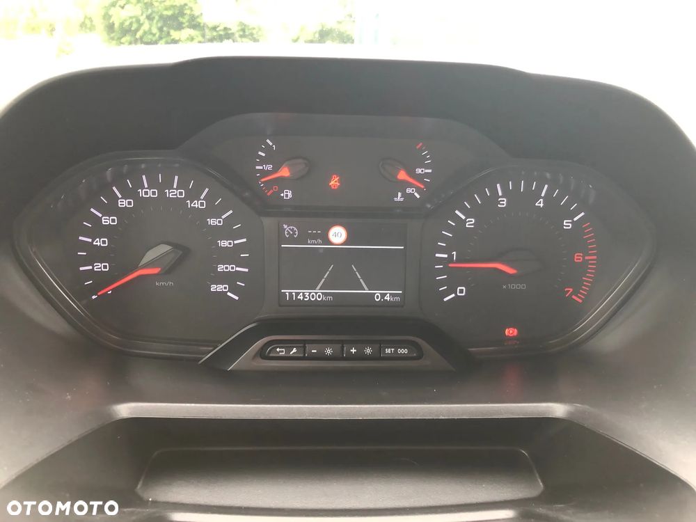 Peugeot Partner - 17