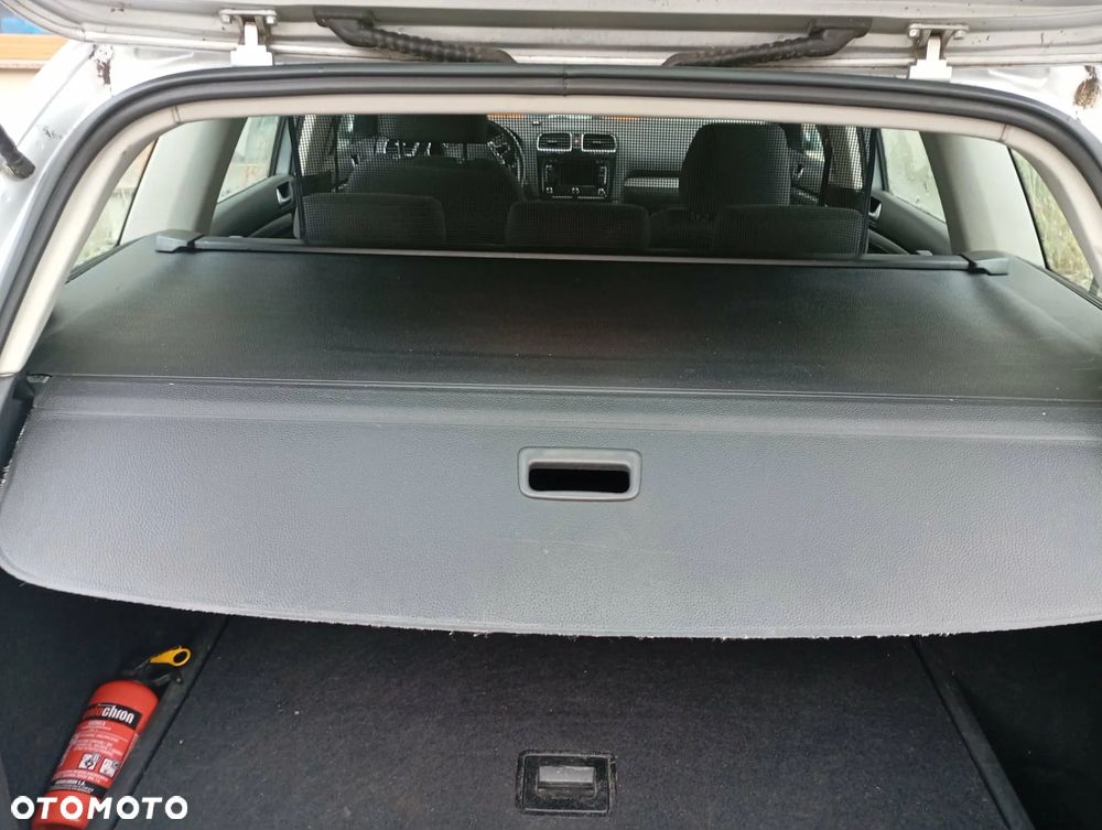 Volkswagen Golf - 24