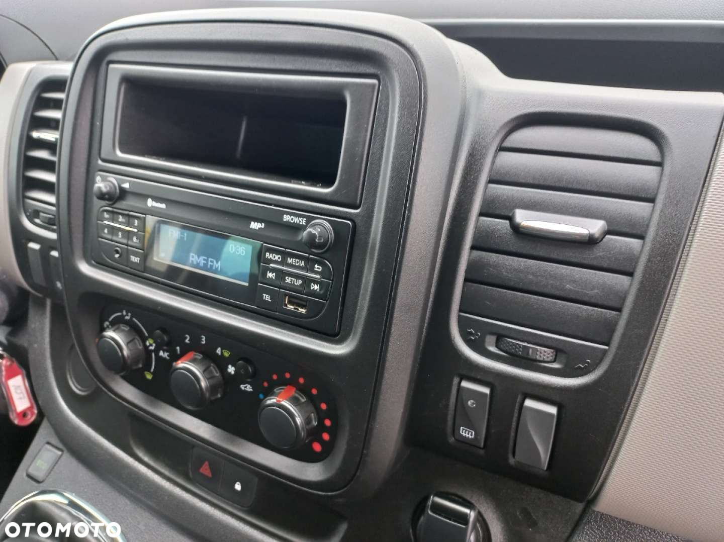 Renault Trafic - 15