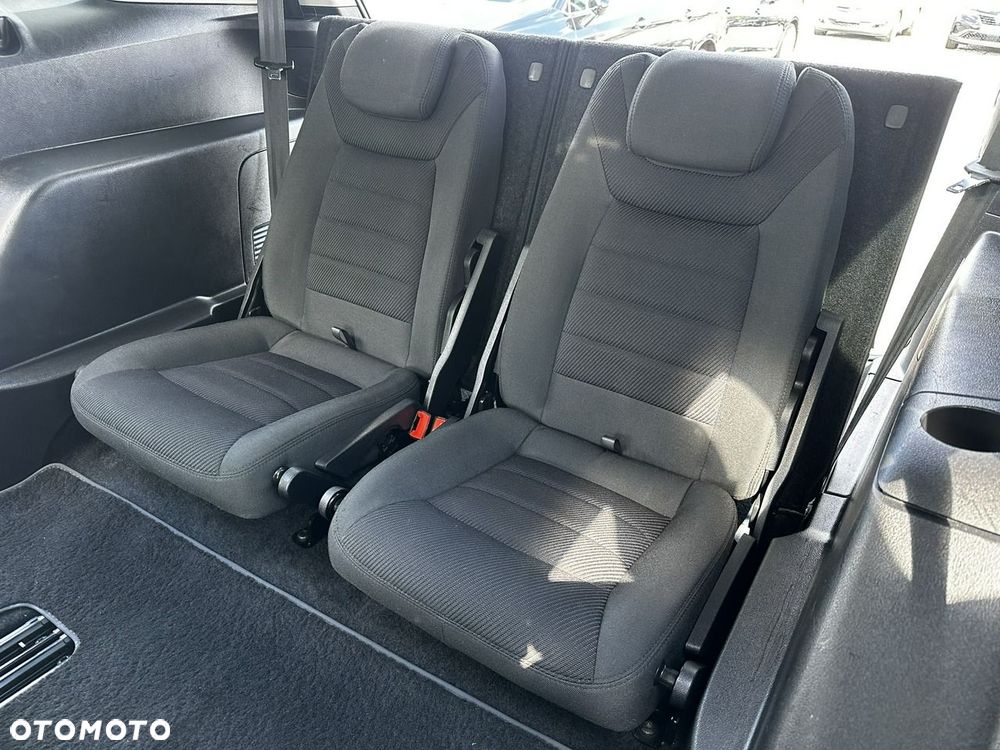 Ford S-Max - 9
