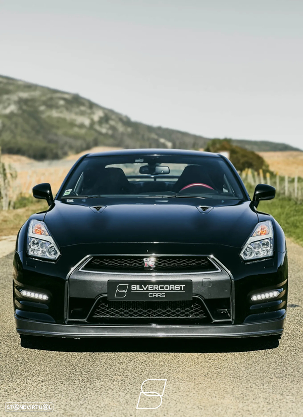 Nissan GT-R Black Edition