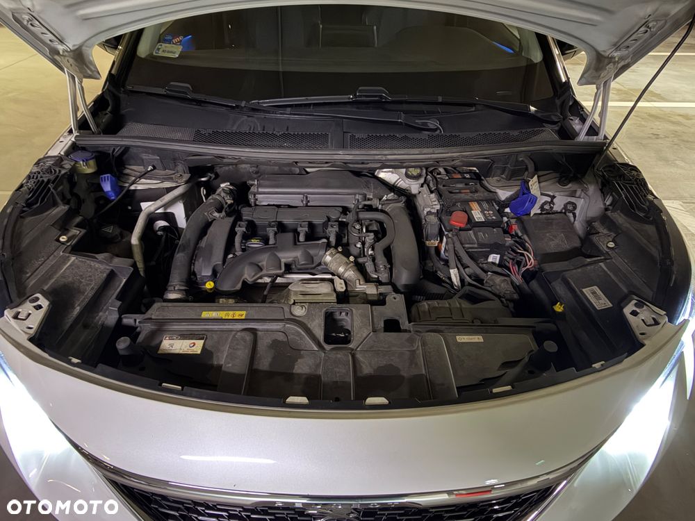 Peugeot 5008 1.6 THP Allure S&S EAT6 - 22