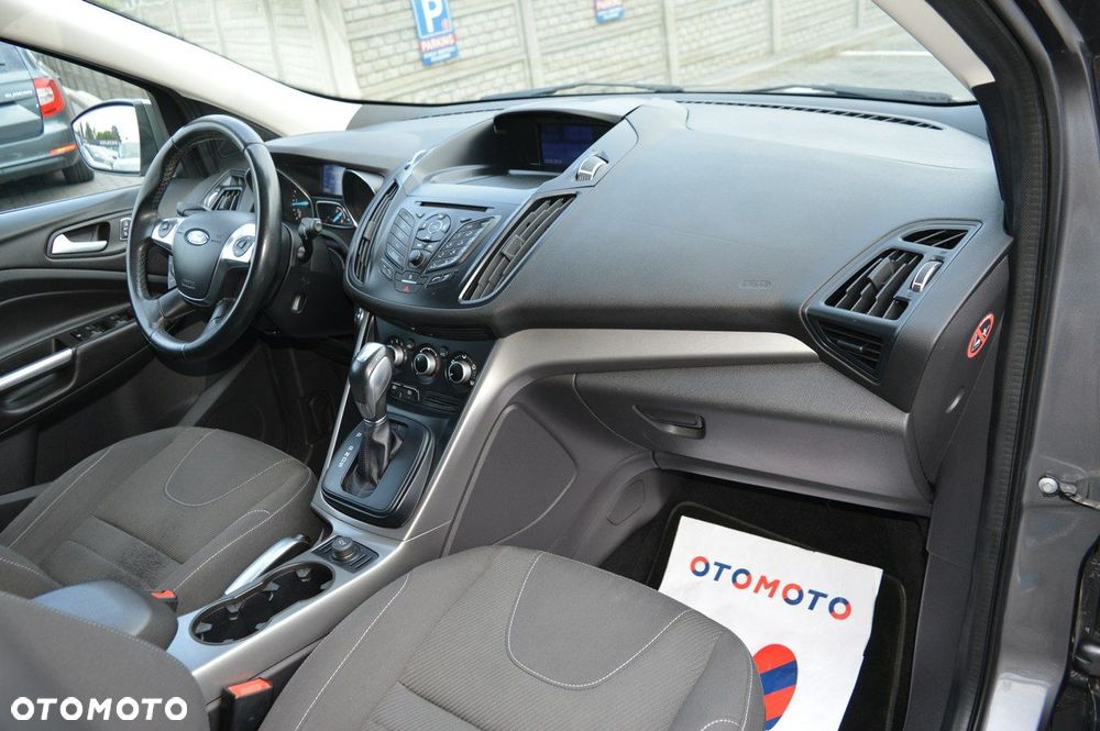 Ford Kuga - 25
