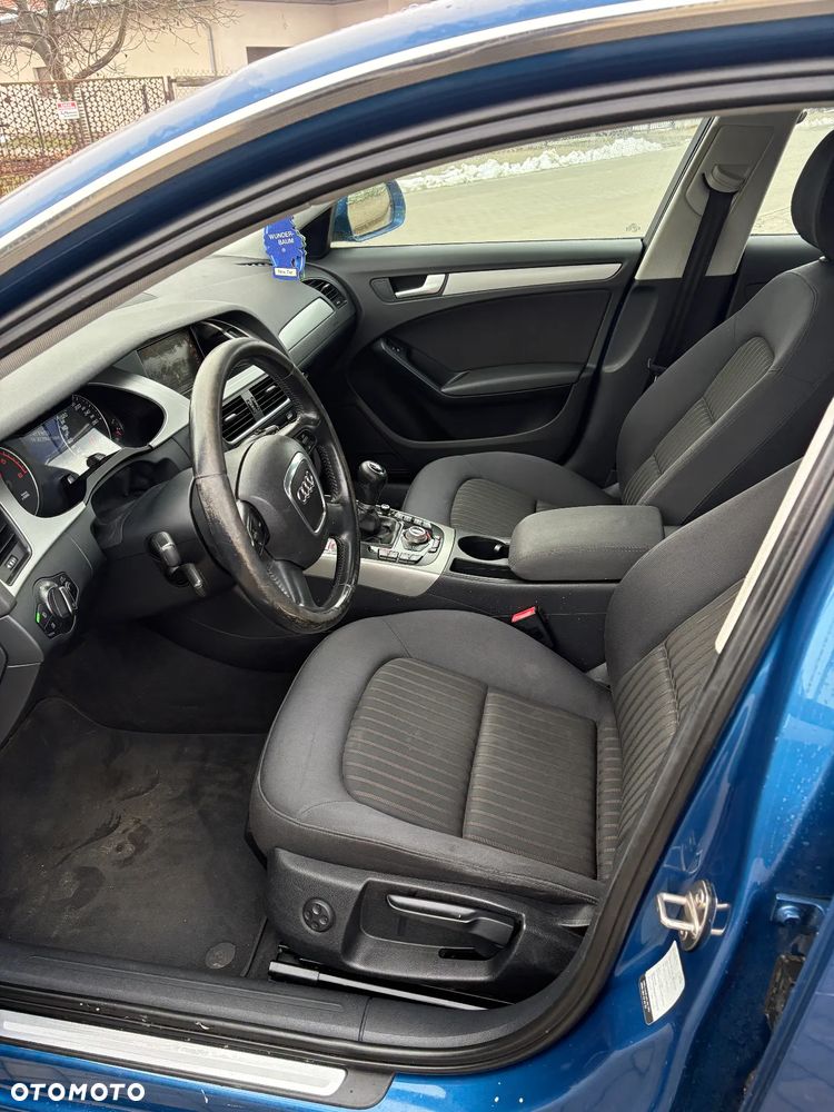 Audi A4 Avant 2.0 TDI DPF - 10