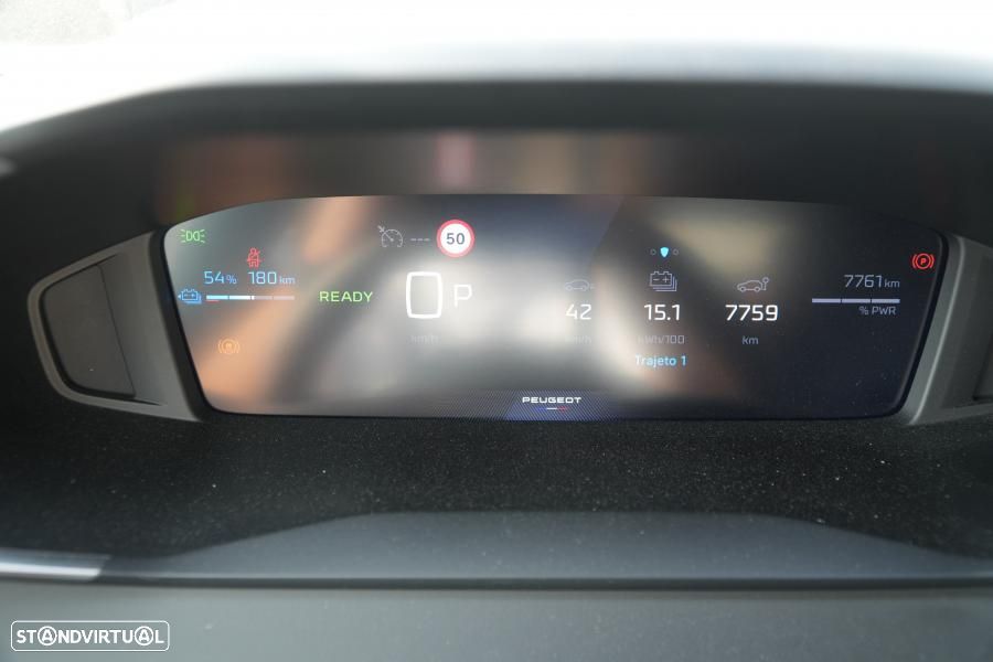 Peugeot e-2008 54 kWh Allure - 8