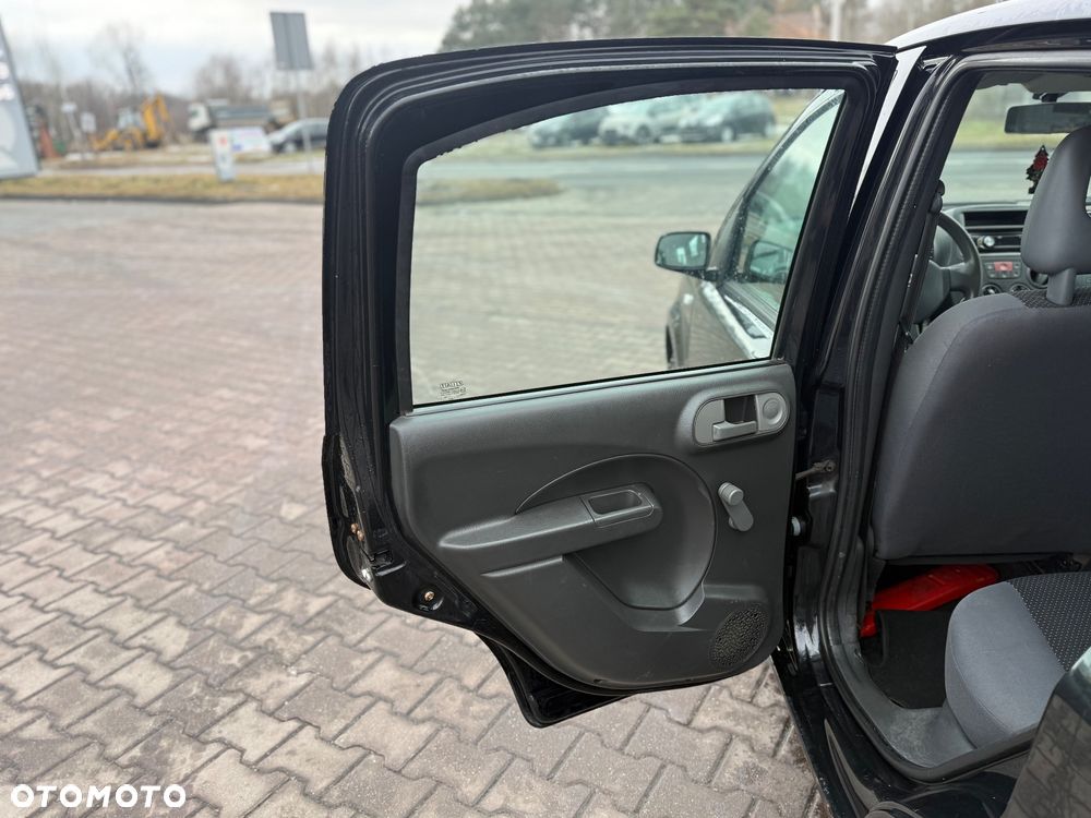 Fiat Panda 1.1 Active dla kobiet - 14