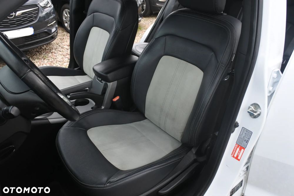 Kia Sportage 1.7 CRDI 2WD Vision - 12