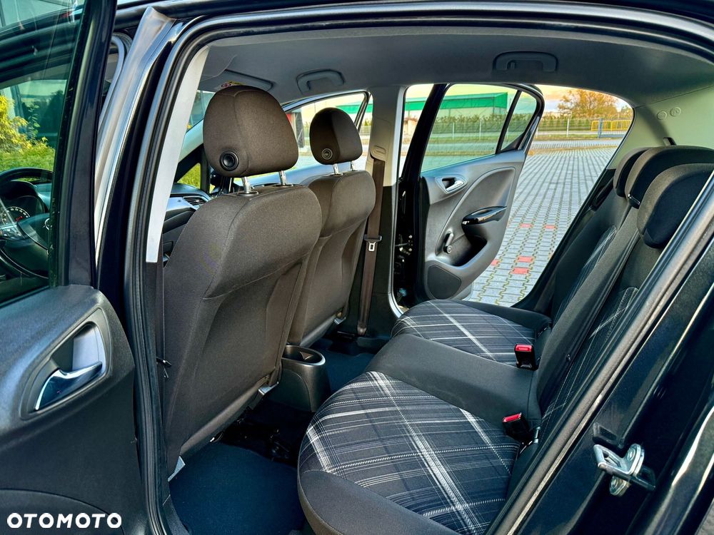 Opel Corsa 1.4 16V Color Edition - 21