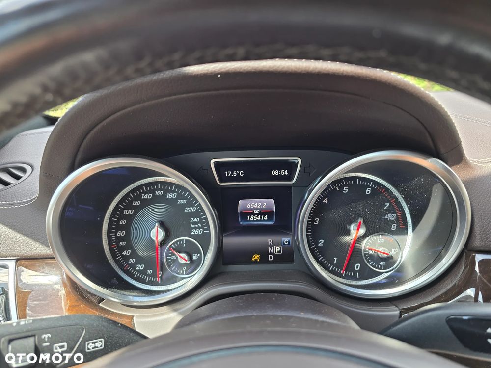 Mercedes-Benz GLS - 13