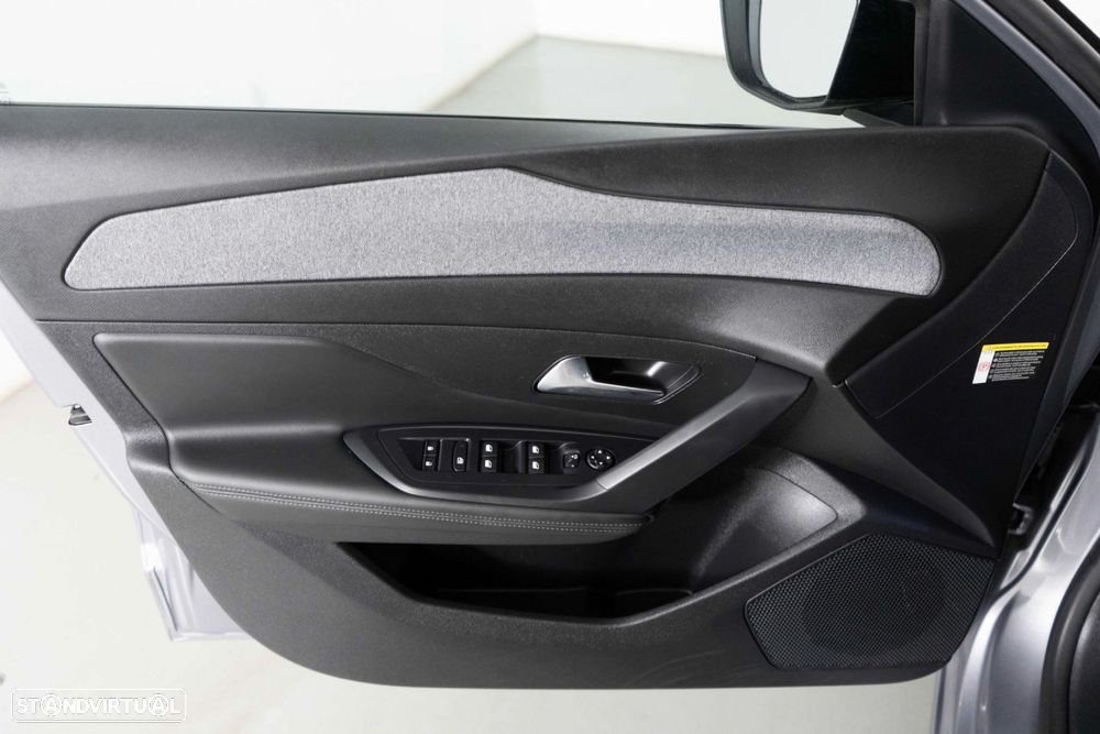 Peugeot 308 1.6 Hybrid Allure e-EAT8 - 20