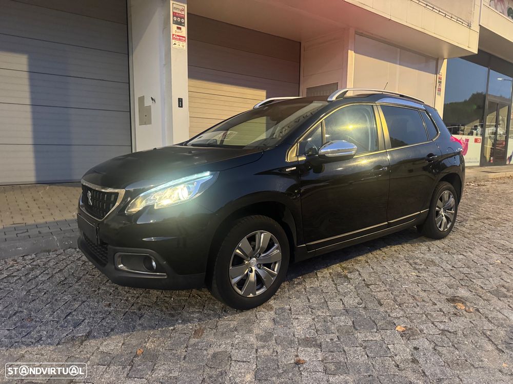 Peugeot 2008 1.2 PureTech Style - 3