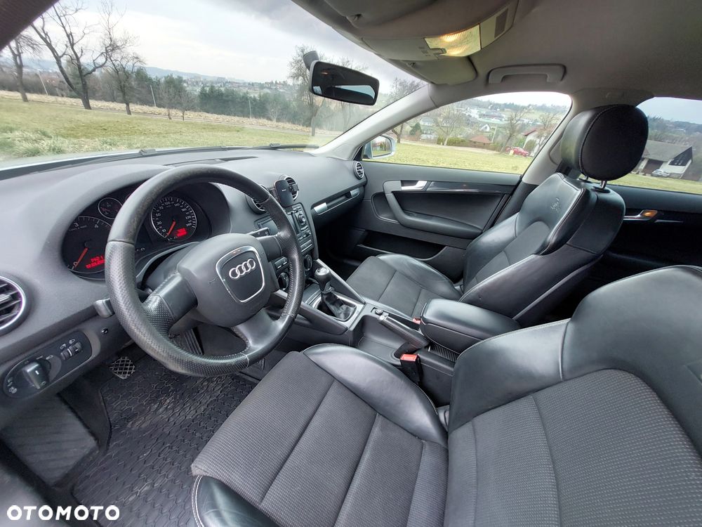 Audi A3 Sportback 2.0 TDI quattro Ambition - 10