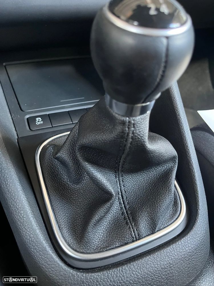 VW Golf Variant 1.6 TDi Confortline - 11