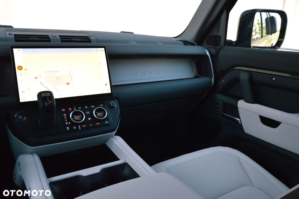 Land Rover Defender 3.0 D250 mHEV - 25