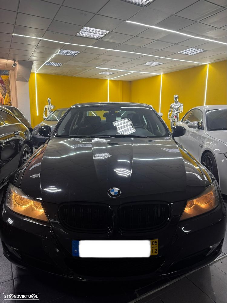 BMW 320 d Navigation - 4