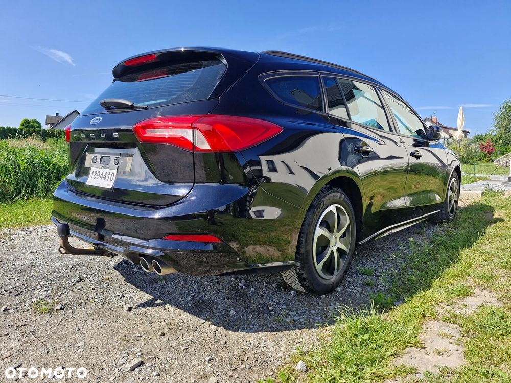 Ford Focus ver-2-0-ecoblue-st--line - 24