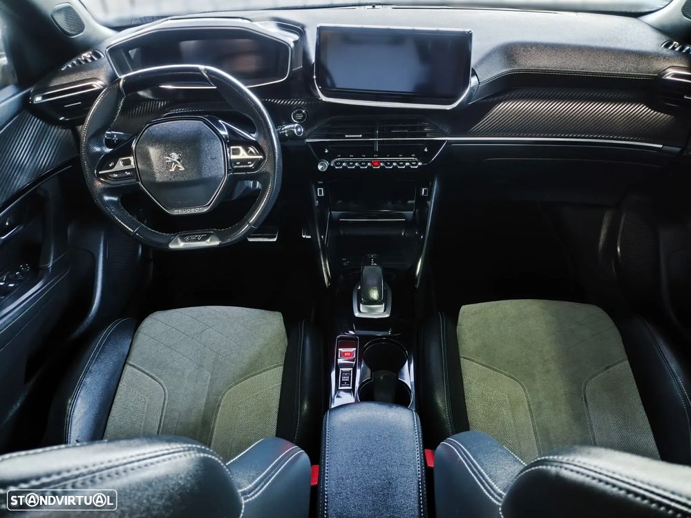 Peugeot e-2008 GT - 13